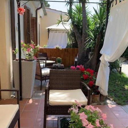 Brezza Di Mare Bed & Breakfast San Teodoro  Exterior photo